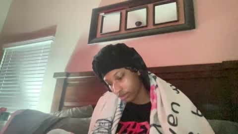 Snapshot of prettyfacefemale chatting on 05-20-26, 05:41 prettyfacefemale online show from 05-20-26, 05:41