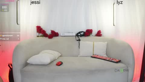 Snapshot of prettygirls_00 chatting on 06-03-26, 12:57 lyz and jessi online show from 06-03-26, 12:57