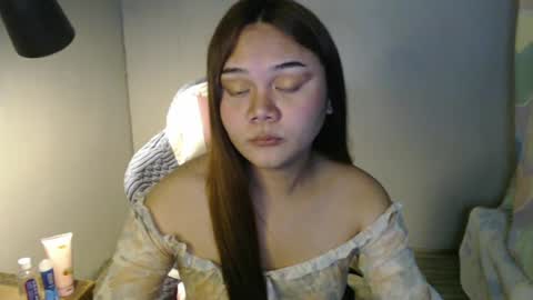Snapshot of prettygurl25 chatting on 07-07-26, 03:49 prettygurl25 online show from 07-07-26, 03:49