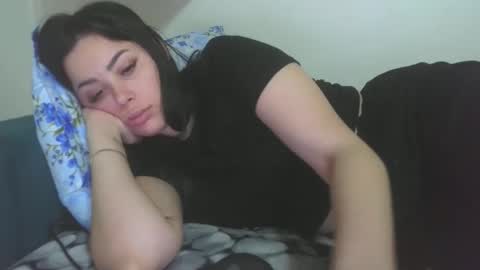 prettyjulliette online show from 05-12-26, 04:04