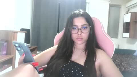 prettyjulliette online show from 05-26-26, 09:22