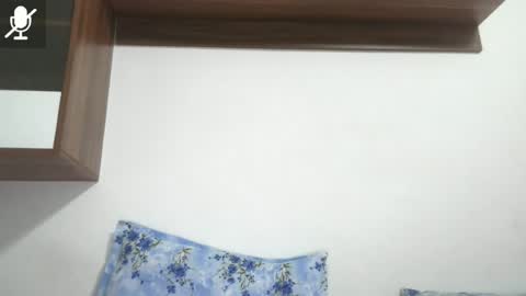 prettyjulliette online show from 07-09-26, 04:44