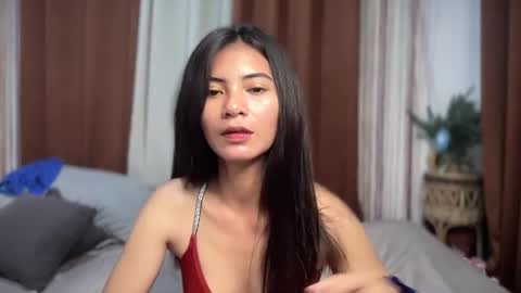 Snapshot of prettylittle_lady chatting on 11-15-25, 01:40 prettylittle_lady online show from 11-15-25, 01:40