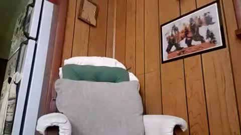 prettysolidd7 online show from 12-01-24, 11:36