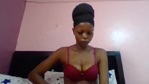 prettywendy21 online show from 03-18-26, 06:49