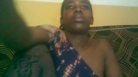 prettyzuzu online show from 10-28-25, 06:39