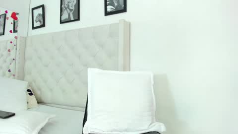 Mia Villany  online show from 04-06-26, 12:39