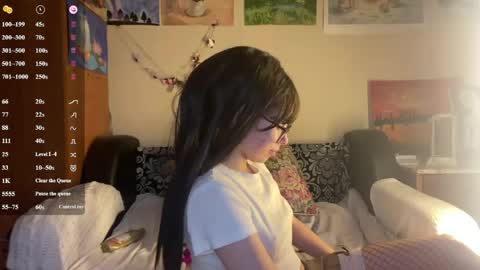 Snapshot of pricillahoinacki chatting on 05-21-26, 10:33 Amelia online show from 05-21-26, 10:33