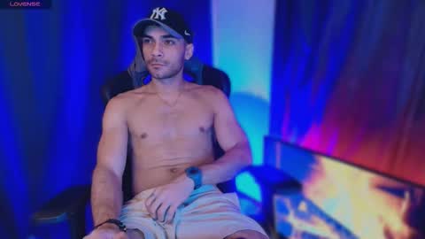 pridelgtbi online show from 11-30-25, 12:25