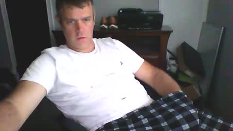 Snapshot of primetimeride chatting on 09-24-25, 05:05 primetimeride online show from 09-24-25, 05:05