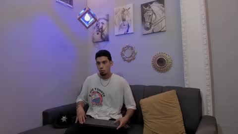 prince_arthur77 online show from 02-27-25, 12:45