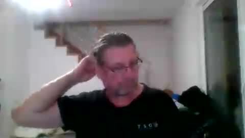 chris online show from 06-18-26, 01:39
