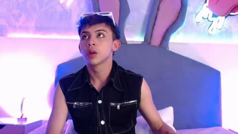 Prince  online show from 11-21-25, 09:57