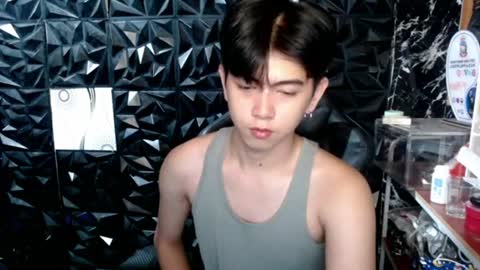 Snapshot of princecalix chatting on 06-19-26, 03:27 princecalix online show from 06-19-26, 03:27