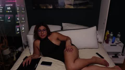 Snapshot of princesa_ari chatting on 11-02-25, 04:59 Princesa Ari online show from 11-02-25, 04:59