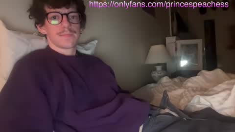 Peaches online show from 10-12-25, 11:26