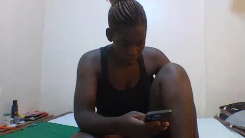 Snapshot of princess_cutie chatting on 07-23-26, 05:38 princess online show from 07-23-26, 05:38