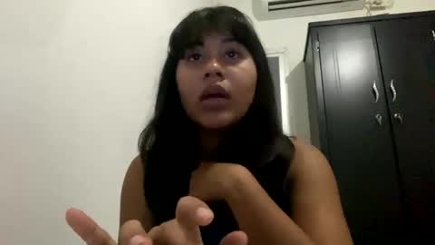 Snapshot of princess_jasmine18 chatting on 11-10-25, 06:56 Princess Jasmine online show from 11-10-25, 06:56