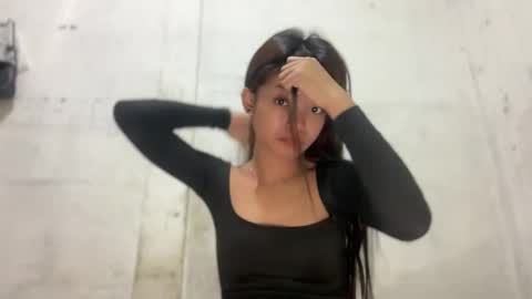 Snapshot of princess_luxe chatting on 06-04-26, 09:10 Cutie Princess online show from 06-04-26, 09:10