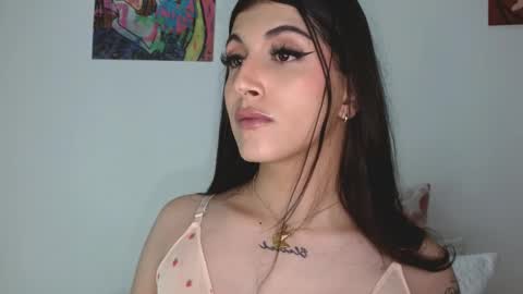 Sophie online show from 03-05-26, 06:09