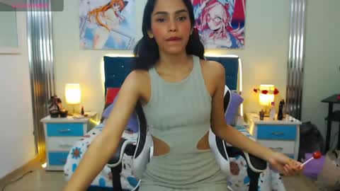 Snapshot of princess_skinny18 chatting on 04-16-26, 12:00 princess_skinny18 online show from 04-16-26, 12:00