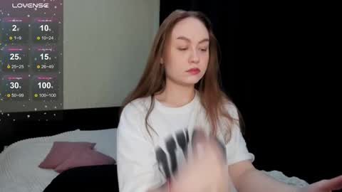 Snapshot of princess_sonya chatting on 10-13-25, 01:49 Sonya online show from 10-13-25, 01:49