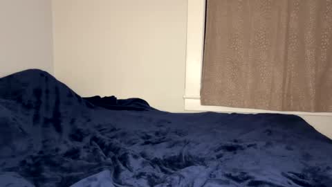 Snapshot of princessaleah chatting on 02-05-25, 12:10 Princess Aleah online show from 02-05-25, 12:10