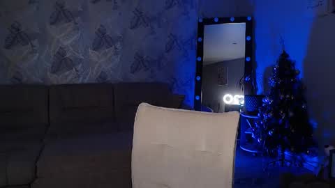 princessamira1 online show from 12-21-24, 10:17