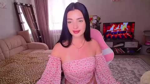 Snapshot of princessamira1 chatting on 08-07-26, 05:53 princessamira1 online show from 08-07-26, 05:53