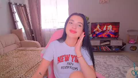 Snapshot of princessamira1 chatting on 08-08-26, 06:48 princessamira1 online show from 08-08-26, 06:48