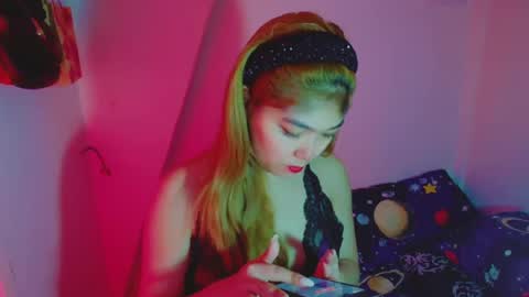 Snapshot of princesscutiexx chatting on 01-25-25, 08:53 Hello everyone this is your beloved Athena again I present the most comfortable and kind room I accept everyone with kindness online show from 01-25-25, 08:53