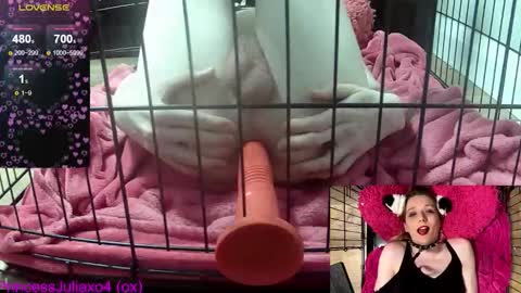 Snapshot of princessjuliaxo4 chatting on 02-10-26, 11:53 PrIncessJulia0X online show from 02-10-26, 11:53