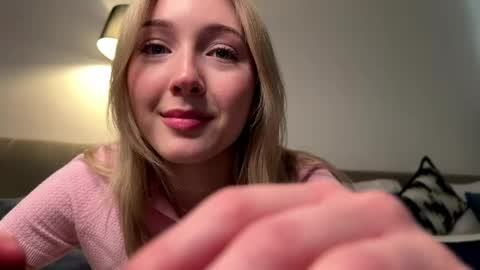 Kate online show from 04-21-26, 01:28