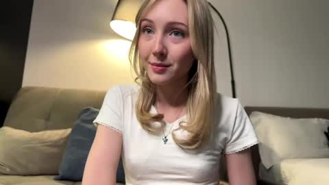 Kate online show from 04-22-26, 01:34