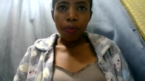 Snapshot of prisca880319 chatting on 05-29-26, 02:15 prisca880319 online show from 05-29-26, 02:15