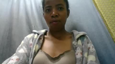 Snapshot of prisca880319 chatting on 05-30-26, 08:00 prisca880319 online show from 05-30-26, 08:00