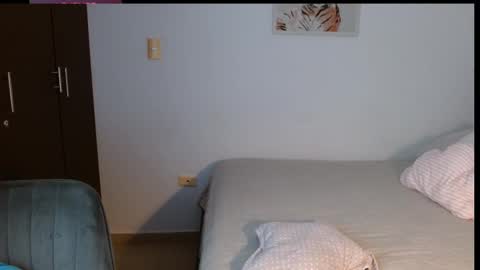 Snapshot of priscila_black chatting on 10-11-25, 09:02 Marcela online show from 10-11-25, 09:02