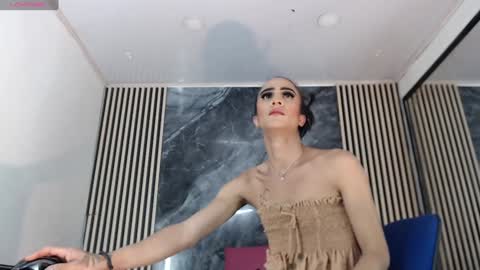 Snapshot of priscilarainbow chatting on 01-06-25, 12:05 priscilarainbow online show from 01-06-25, 12:05