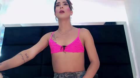 priscilarainbow online show from 04-28-26, 12:42