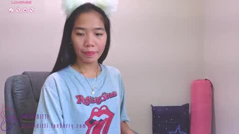 Snapshot of prittiditti chatting on 09-22-25, 02:02 PrittiDitti online show from 09-22-25, 02:02