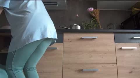 Snapshot of private_space chatting on 06-15-26, 06:15 Space online show from 06-15-26, 06:15