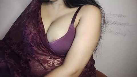 priyu_ online show from 11-17-25, 09:26