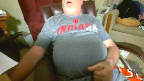 Snapshot of prlbob77 chatting on 03-04-25, 02:06 prlbob77 online show from 03-04-25, 02:06