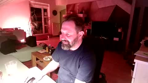 Snapshot of proband_007 chatting on 04-09-26, 11:43 proband_007 online show from 04-09-26, 11:43