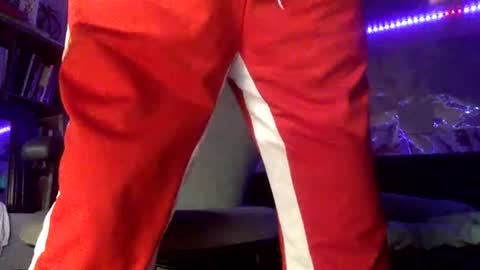 Snapshot of profnwear chatting on 10-08-25, 10:35 ProfNUWear online show from 10-08-25, 10:35