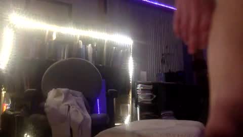 Snapshot of profnwear chatting on 03-02-26, 12:01 ProfNUWear online show from 03-02-26, 12:01