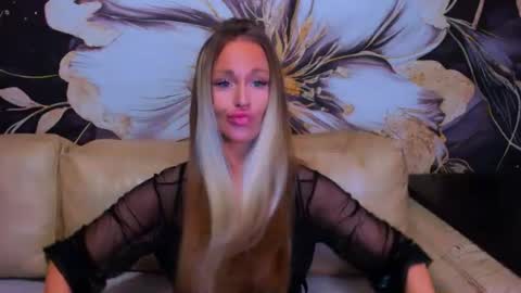 Snapshot of project_barbara chatting on 06-17-26, 05:03 Barbara online show from 06-17-26, 05:03