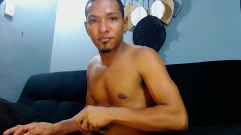 Grande y Gruesa online show from 12-14-24, 05:51