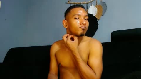 Grande y Gruesa online show from 01-07-25, 12:09