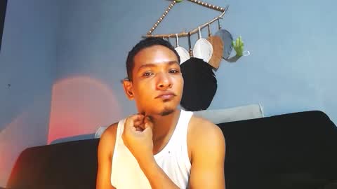 Snapshot of prometo23cm chatting on 05-29-26, 12:14 Grande y Gruesa online show from 05-29-26, 12:14